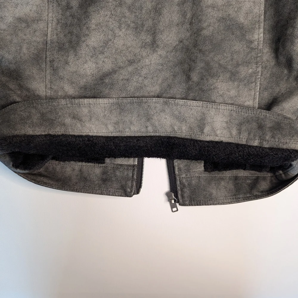 Bleu Grandeur stylish gray